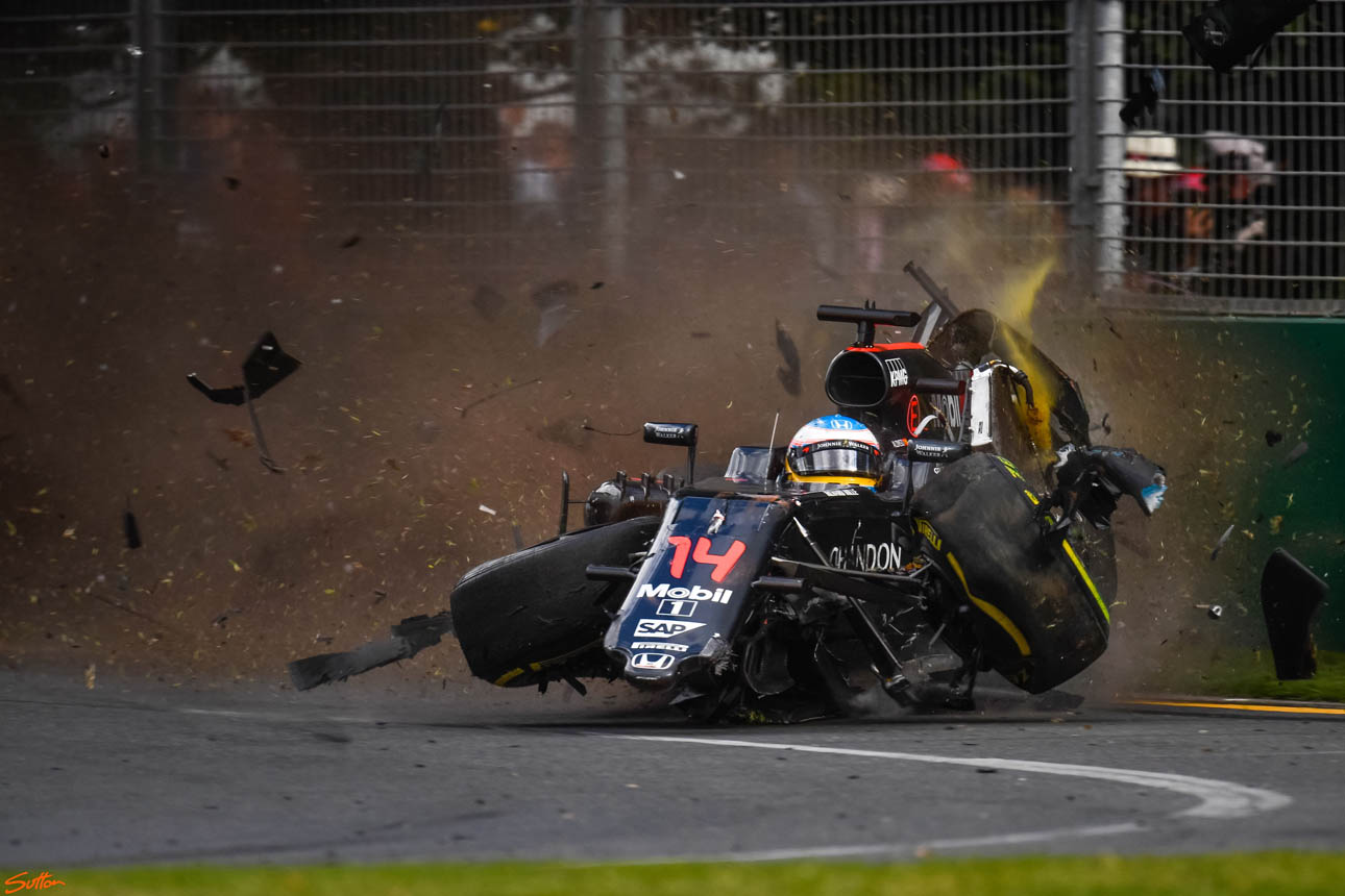 Le crash du Grand Prix F1 d'Australie capté par le Nikon D5 NIKON LE MAG