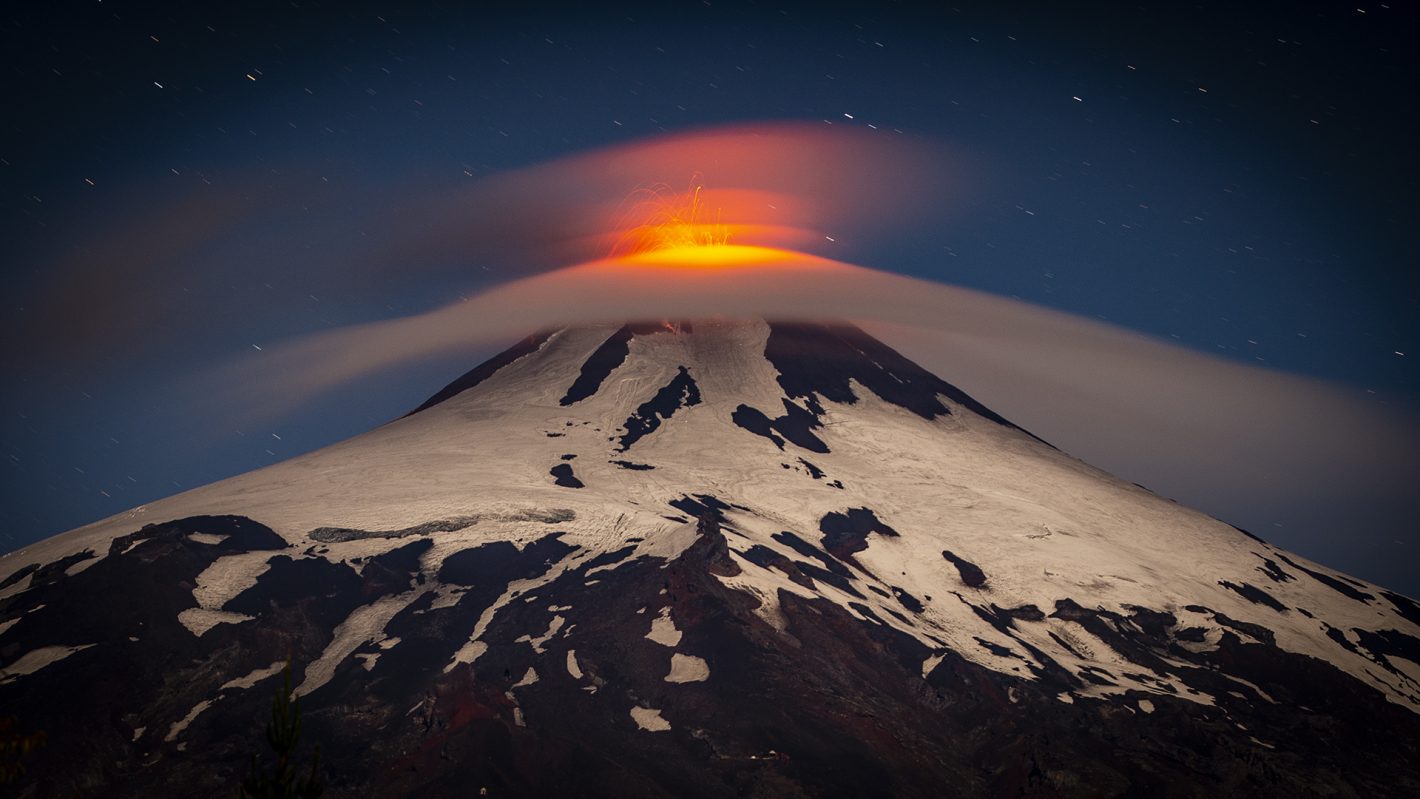 Les orages volcaniques à travers l’objectif de Francisco Negroni